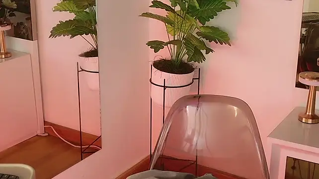Anabella_London - One look at that cute pussy 👀😈🥵