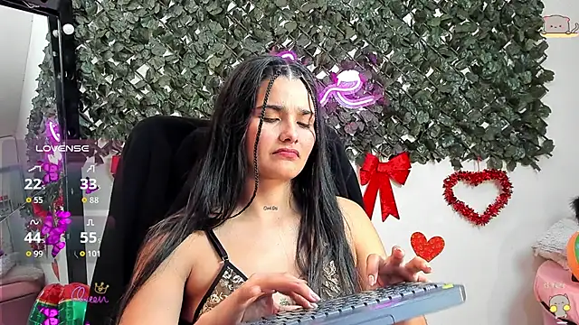 DestinyHills - Make Me Wet 🤤