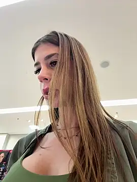 Zelyramonvielly - NAKED AND PLAY PUSSY IN CABINE STORE RIS
