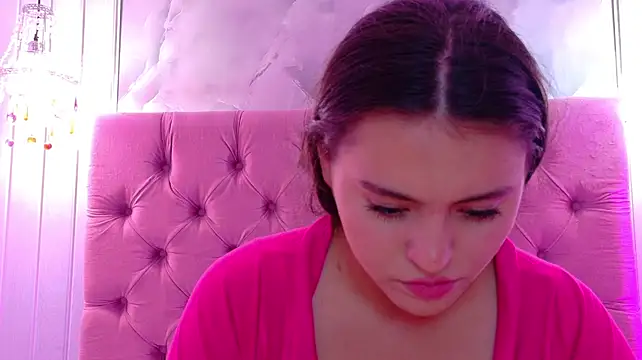 Gabby-Sweet - Two fingers inside pussy