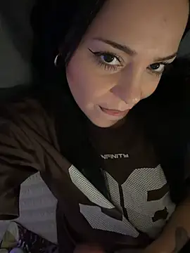 KiraQuinn1 - rub clit