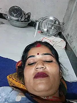 Hot_kamla