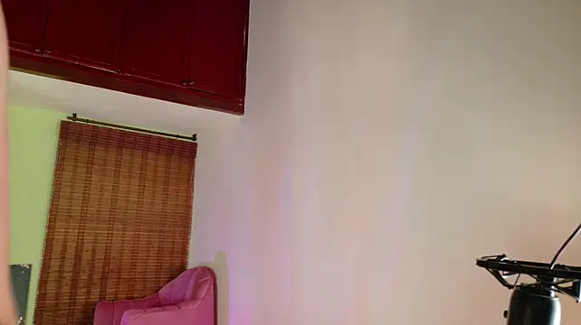 Emma__Blanco - Flash boobs