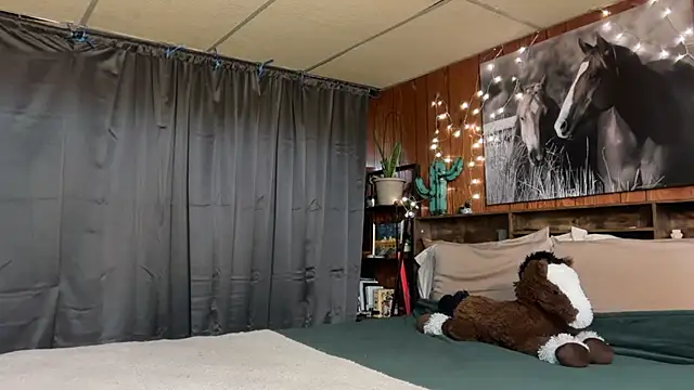 Ella2sweet - boob tease