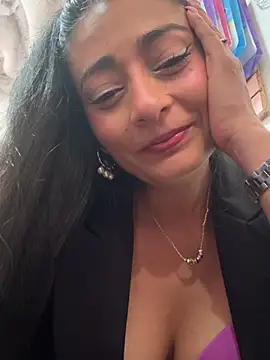 IsabellaMariet - Breasts with nipple covers and cream