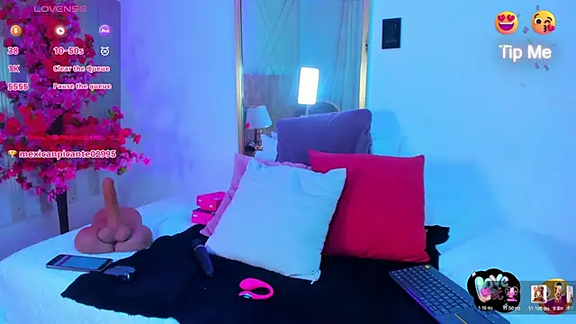 Ashley__foxx_ - I want to see you rub your pussy.