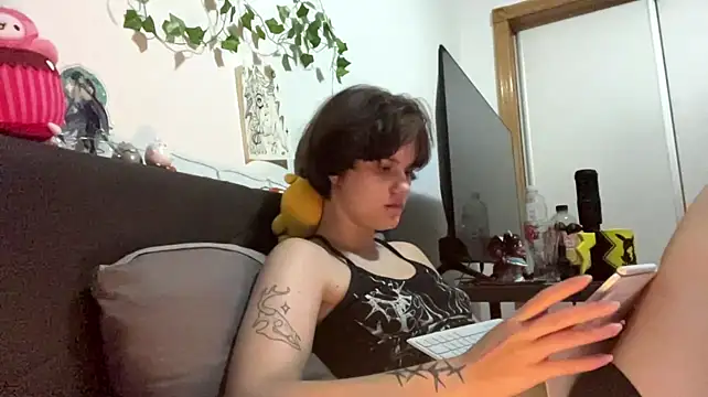 HeyFriren - i'll sent u 2 my hot photo