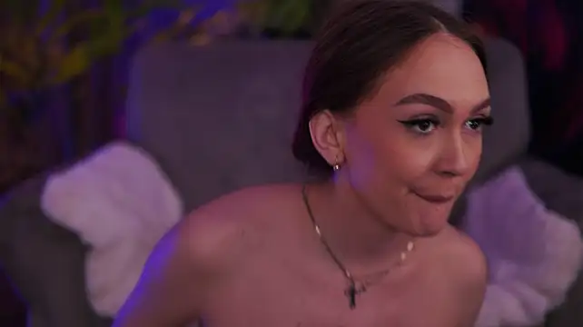 HotBustyBabeX - Dildo pussy play