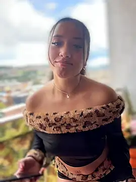 Veronica_Wins_ - 🫰Show Your Pretty Outfit🤯🥰