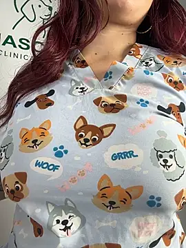 Nahomy_benet - COVER FACE WITH MILK IN THE VET