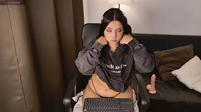 Rebeca31 - Lick your cock and rub it on my clitoris