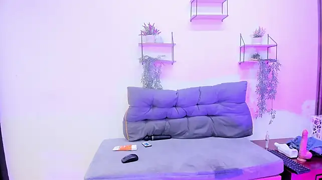 Chloethompson_ - ride dildo + contrl domi x 3 min