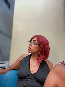 NovaFoxx - BIG SQUIRT 💦