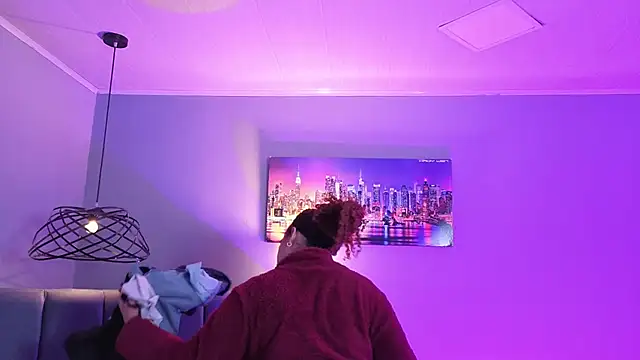 Ninna_curly - SPANK ASS X16 SPREAD ASS
