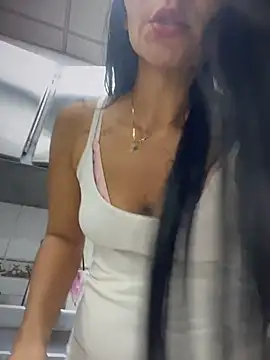 LuxeBrunetteXXX - FINGERING PUSSY CLOSE UP AT CLEAN WORK🥵