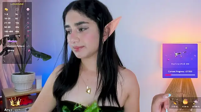Anya_Volkov - flash boobs