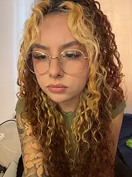 Joyce-fire - You’re beautiful🥰✨🤭