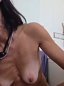 EmySkinny85 - Anale e squirt