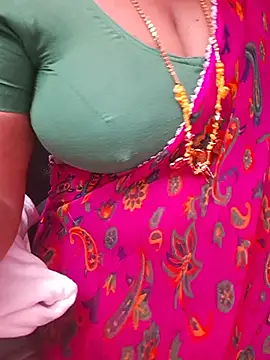Tamil_Ammani - Boobs show😜😜😝🥰🔥🔥🔥