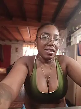 ChanneldelaCroix - SHOW BOOBS😈