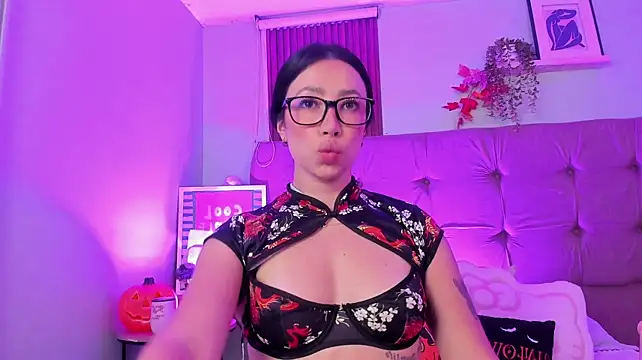 Lilyy_evanss - Teasing my bobs
