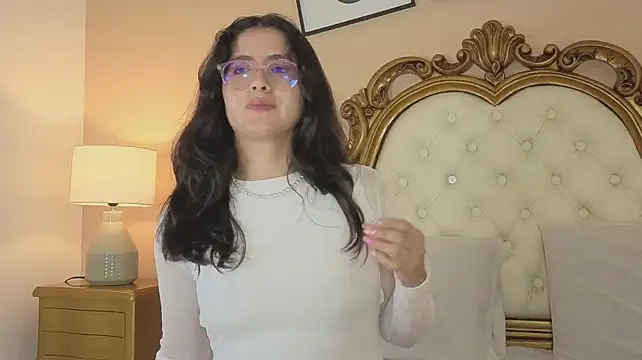 LiLLiAnderson - ⭐ Pinching my nipples