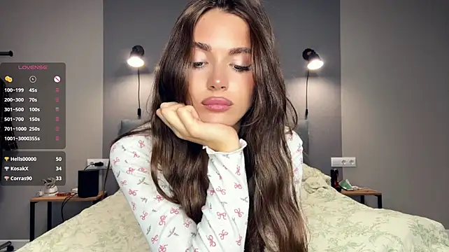 Veluxe - Suck two finger close to cam