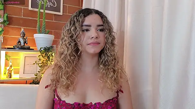 Mia__luxe - Send me a kiss.