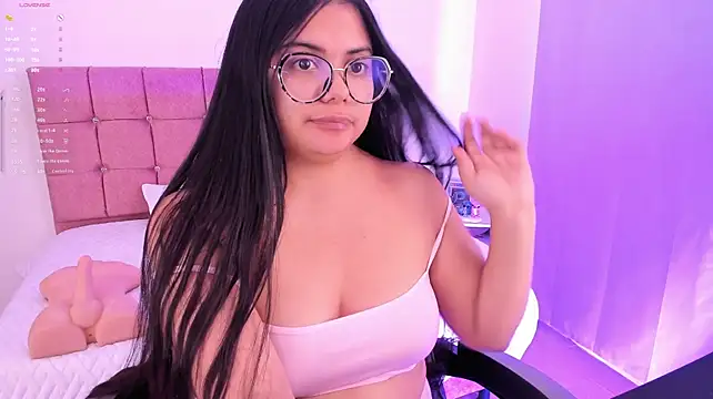 Esmeralda112 - show tits