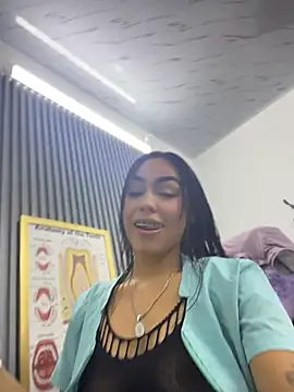 Daniela-sexy - naked in the doctor's office for 5 minut