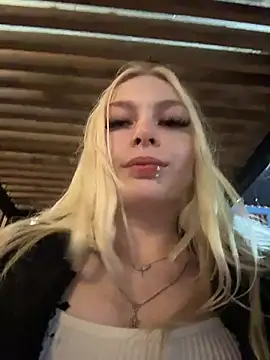 AngelinaTous