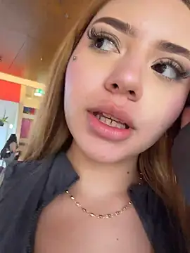 ChloeCollins__ - TOUCH YOURSELF IN THE BATHROOM