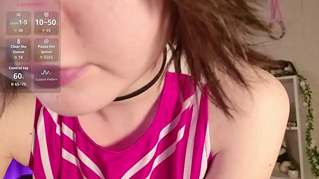 LeraKit - Oil on my Breast and Ass