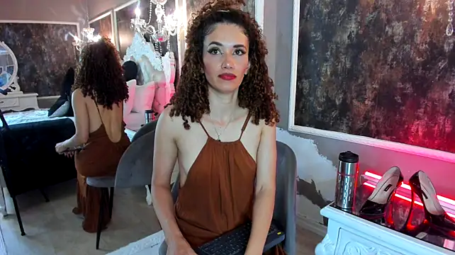JuliethMilf - Three fingers in my pussy and I’m mastur