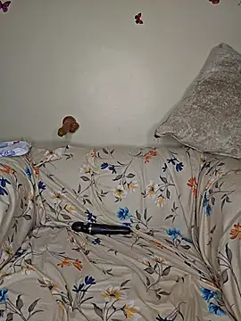 Cum-Quin - Sloppy blowjob ,while playing with pussy