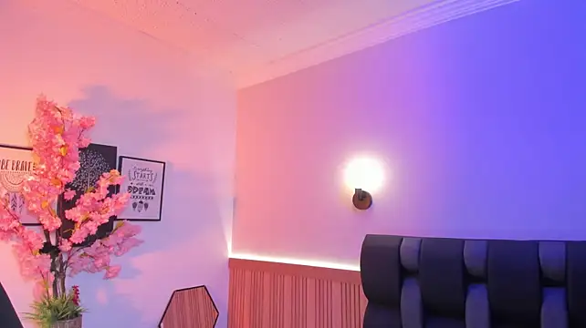 Siouxsie_cenobite - (∩^o^)⊃━☆ Naked + squirt (2 min control)