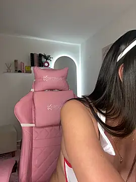 Jenn_Layton - WELCOME JENN 🔥🎃❤️🔥❤️🔥🎃🎃🎃