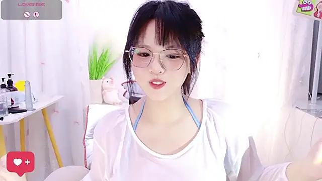 QiQi-Big - 小狗趴抽插喷水