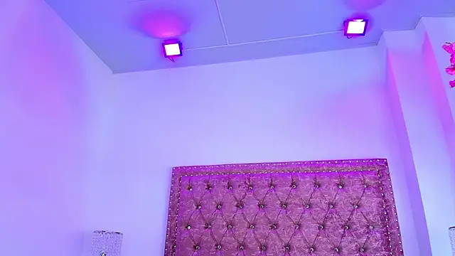 Juless_cornett - Suck Dildo x6 minutes😝🍆