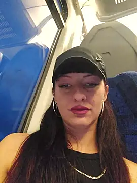 U_prolazu - Wear butt plug in public