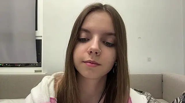 LisaPorse - show belly + cute wink