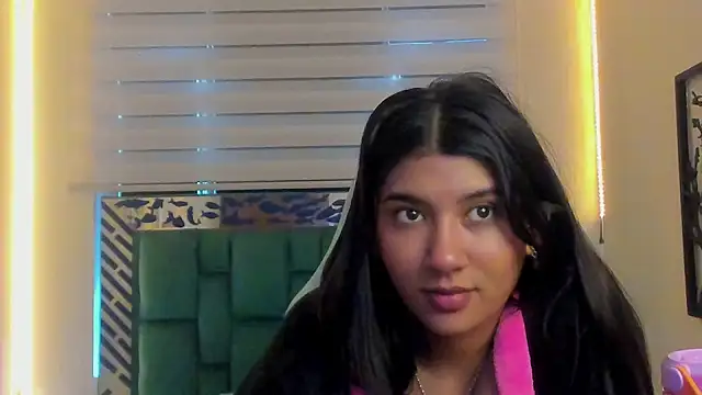 Aurora_Blazee - show tits