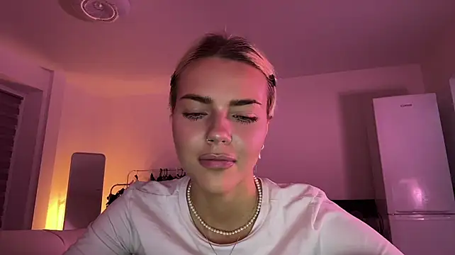ChristelDuncombe - topless photo in PM (Last tip)