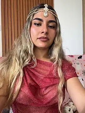Kataliina___ - Show pussy+play with clitt+2 min lush