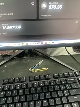 Xiaoxiao2005 - 大黑牛强塞3分钟，指入抽插，小粉+高潮脸不断阿黑颜。大喷水。
