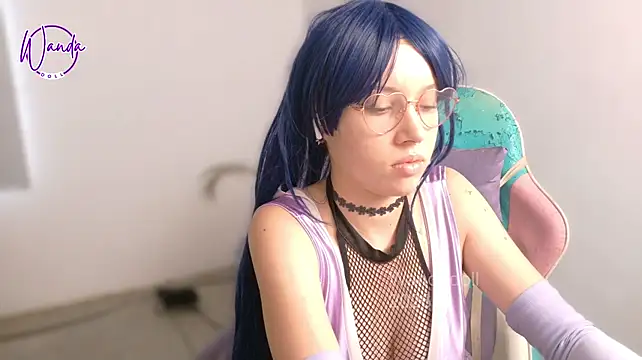 WandaDoll - oil and massage on my ass