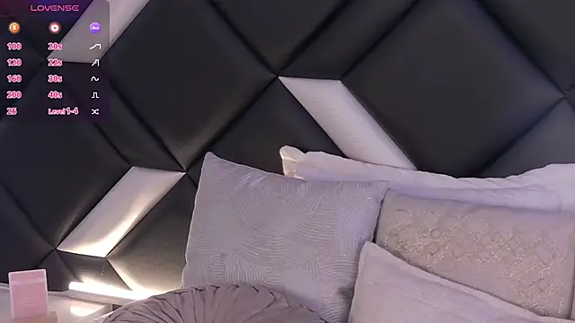 KendallTurbay - Finger in my ass