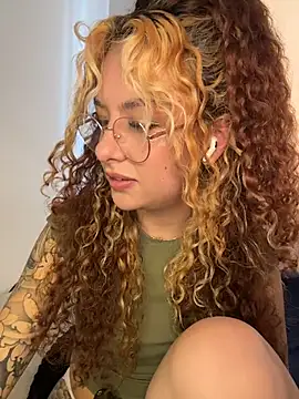 Joyce-fire - Flash ass👀🍑