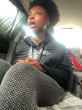 Queenkimi777 - ✨pussy out 10 min ✨