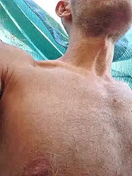 Hola_Homo - Go naked + last tip gets a pic